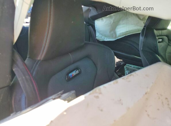 WBS2U7C00L7D70079 2020 BMW M2 White Vista de los asientos traseros