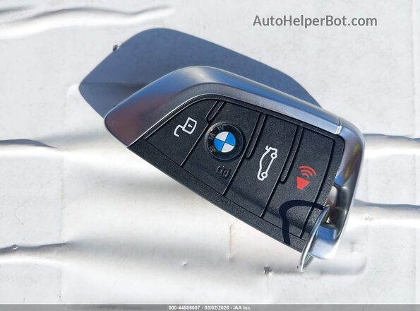 WBS33HJ04TFW15159 2026 BMW M3 Серый Вид панели приборов