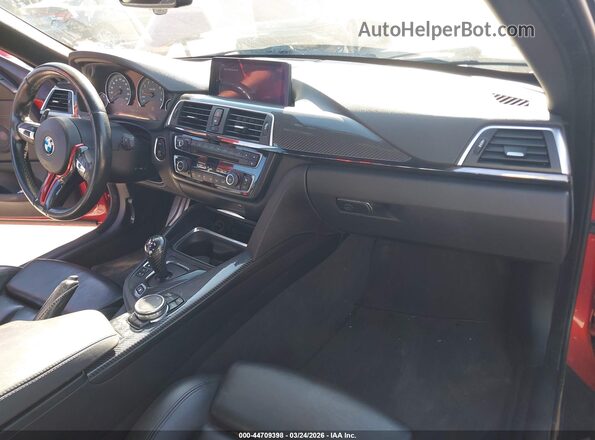 WBS3U9C51HP970710 2017 BMW M4 Red Вид салону спереду