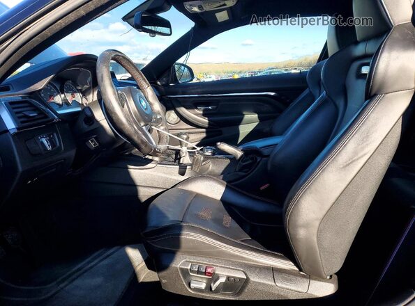 WBS4Y9C51KAG67299 2019 BMW M4 Black Vista interior delantera