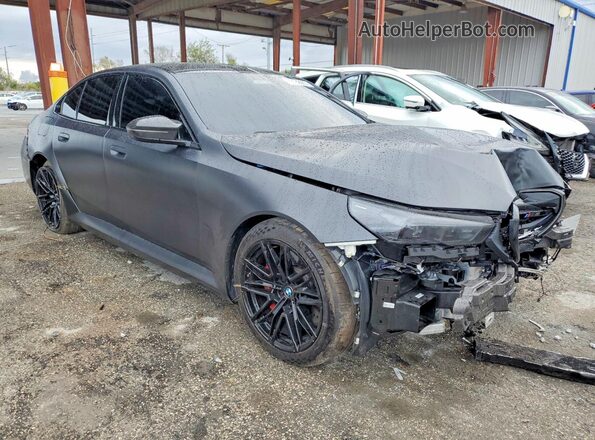 WBS83FK03SCU77056 2025 BMW M5 Black Передня права чверть