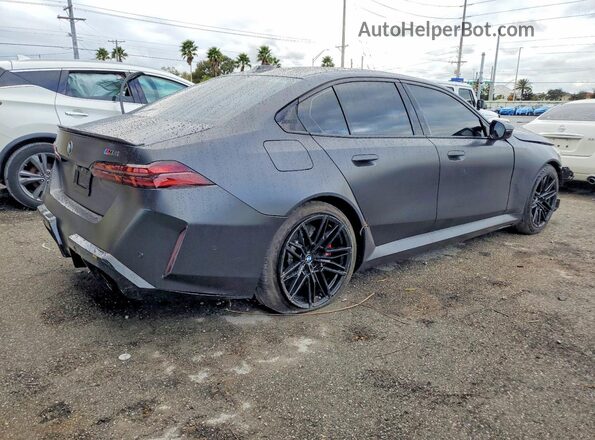 WBS83FK03SCU77056 2025 BMW M5 Black Задня права чверть