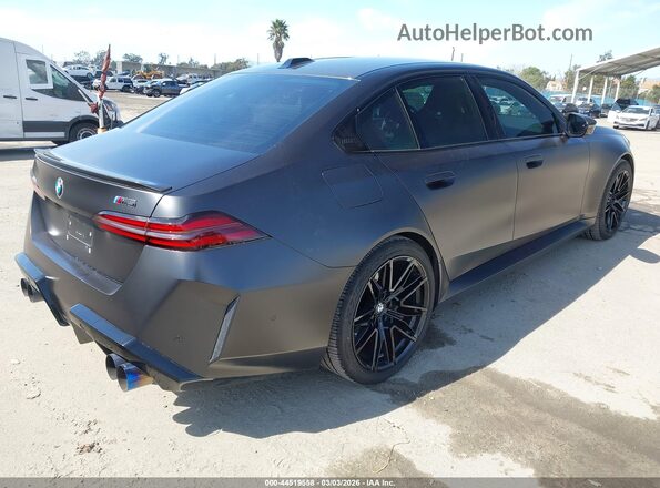 WBS83FK08SCU45123 2025 BMW M5 Black Tył prawy