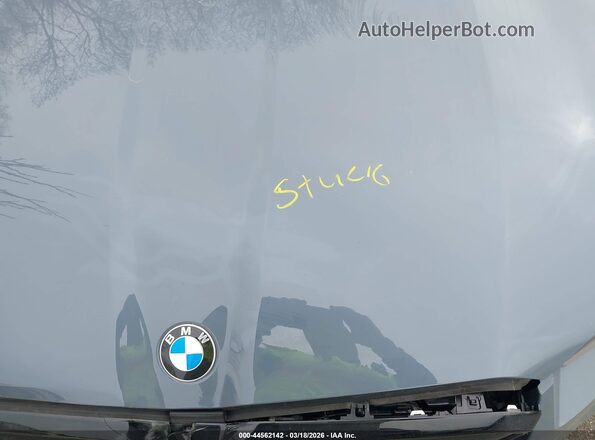 WBS83FK09TCV27752 2026 BMW M5 Gray Widok z tyłu