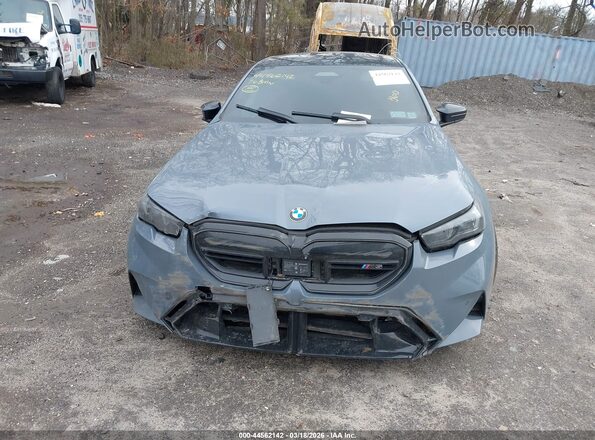 WBS83FK09TCV27752 2026 BMW M5 Gray Widok zestawu wskaźników