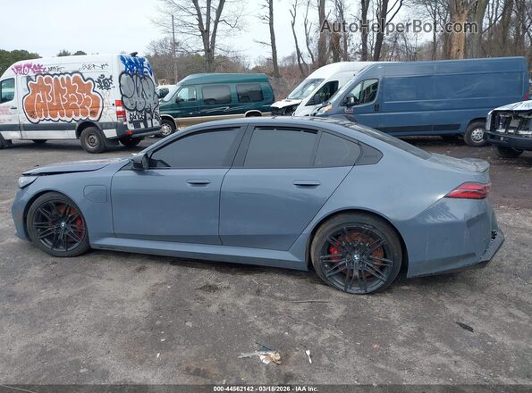WBS83FK09TCV27752 2026 BMW M5 Gray Widok wnętrza 360 stopni