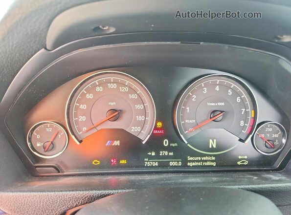 WBS8M9C54J5L71582 2018 BMW M3 Blue Вид щитка приладів