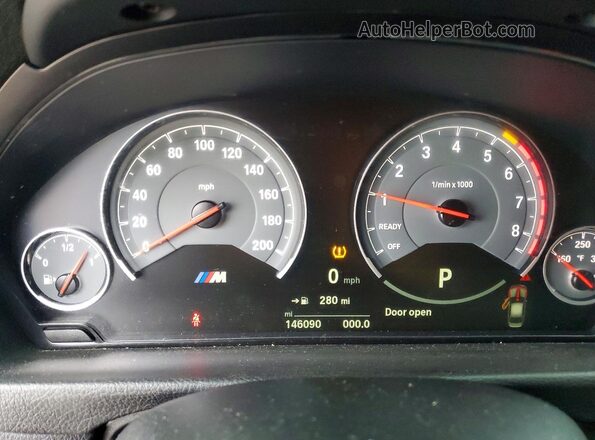 WBS8M9C5XGP966787 2016 BMW M3 Black ხელსაწყოთა პანელის ხედი