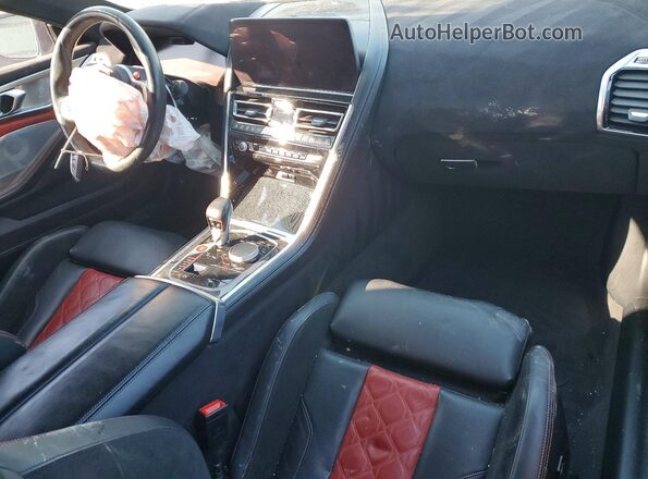 WBSAE0C04PCL71603 2023 BMW M8 Gray Widok deski rozdzielczej