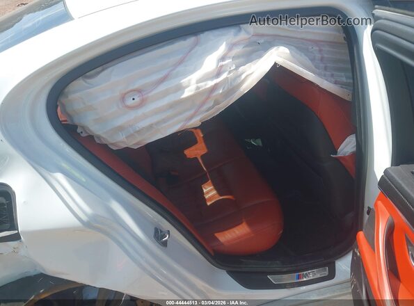 WBSFV9C50GD595631 2016 BMW M5 White VIN კოდის სტიკერის ხედი