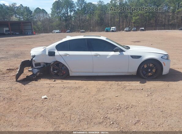 WBSFV9C50GD595631 2016 BMW M5 White უკანა სალონის ხედი
