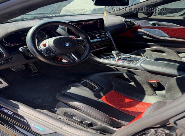 WBSGV0C02SCT39039 2025 BMW M8 Black Հետևի նստատեղերի տեսք