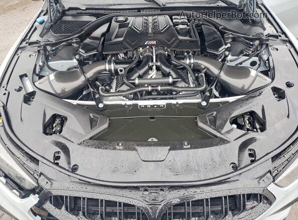 WBSGV0C04SCU15120 2025 BMW M8 Blue Widok wnętrza z tyłu