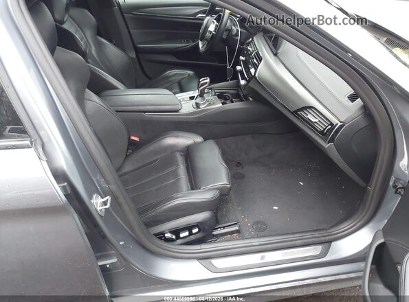 WBSJF0C51JB282593 2018 BMW M5 Gray Widok wnętrza z przodu