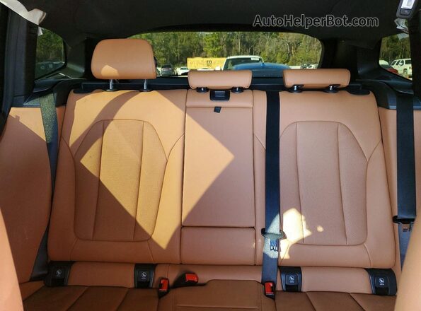 WBX47DP07RN252373 2024 BMW X3 Gray Vista de los asientos traseros