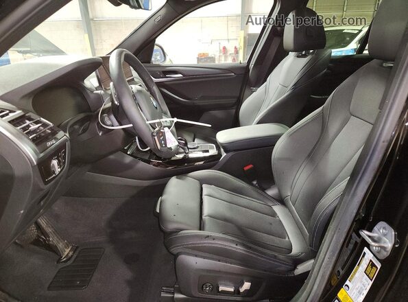 WBX57DP01PN235151 2023 BMW X3 Black Vista interior delantera