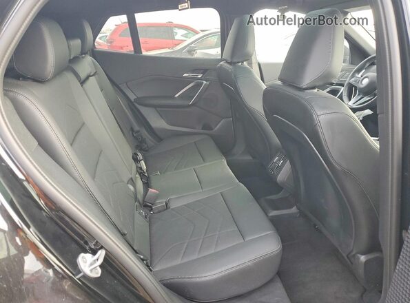 WBX63GM00S5375786 2025 BMW X2 Black Widok wnętrza z tyłu