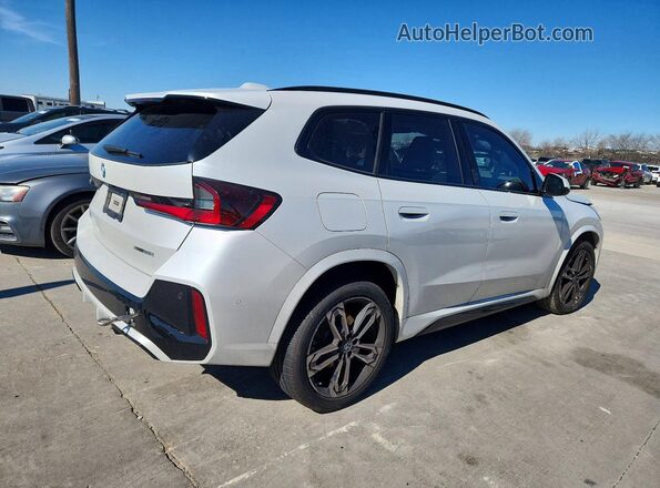 WBX73EF01P5Y19058 2023 BMW X1 Белый Задняя правая четверть