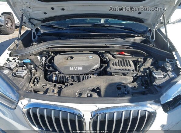 WBXHT3C30J5F92172 2018 BMW X1 White Вид ззаду