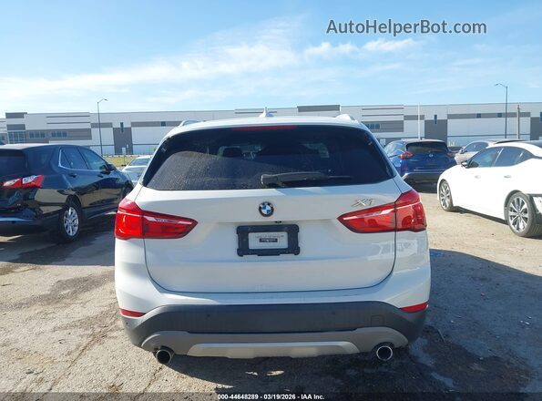 WBXHT3C30J5F92172 2018 BMW X1 White 