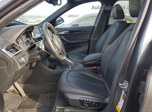 WBXHT3C30J5L26826 2018 BMW X1 Gray Սալոնի դիմացի տեսք