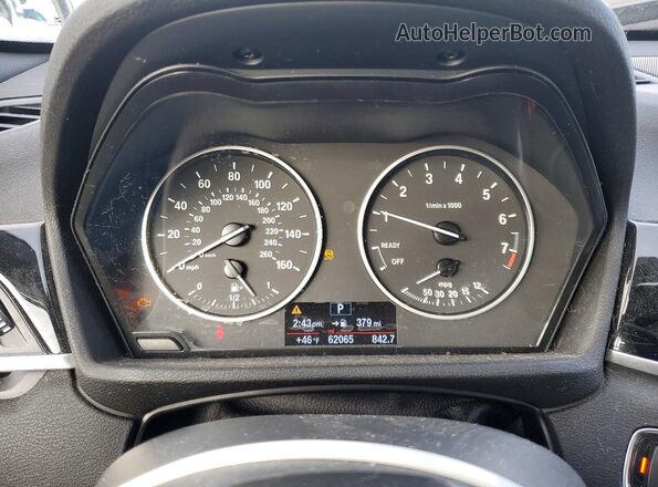 WBXHT3C30J5L26826 2018 BMW X1 Gray Սարքավորումների վահանակի տեսք