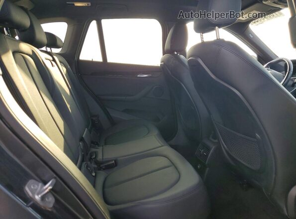 WBXHT3C38G5F66332 2016 BMW X1 Серый Вид задних сидений