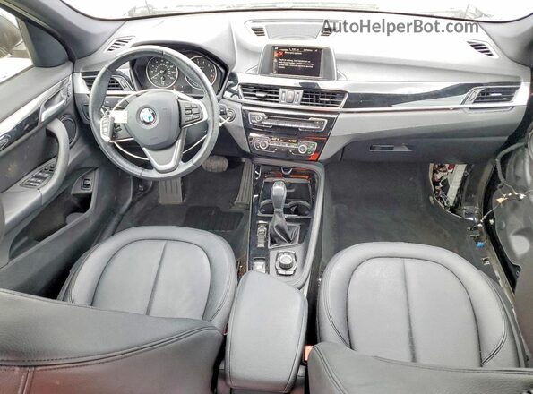 WBXHT3Z34G4A48778 2016 BMW X1 Черный Вид панели приборов