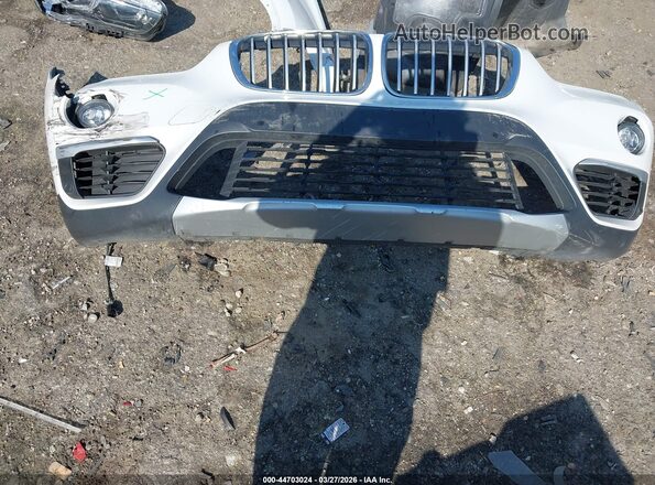 WBXHT3Z37H4A65303 2017 BMW X1 White 