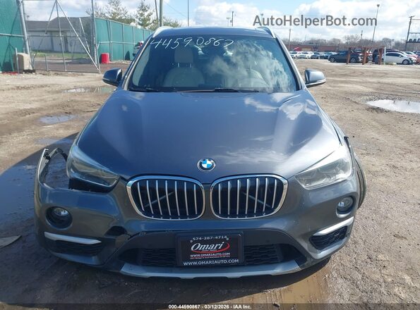 WBXHT3Z39H4A54335 2017 BMW X1 Gray Widok zestawu wskaźników