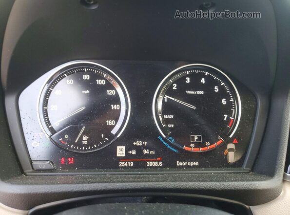WBXHU7C58K3H44671 2019 BMW X1 Gray Вид щитка приладів
