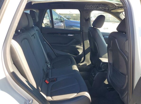 WBXJG7C00M3M74252 2021 BMW X1 Silver 