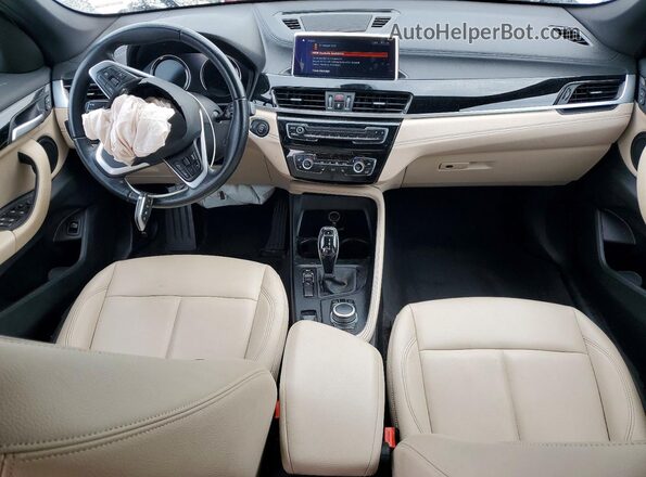 WBXJG7C01N5V20760 2022 BMW X1 White Widok deski rozdzielczej