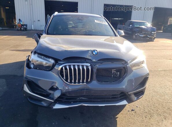 WBXJG7C06M5S28259 2021 BMW X1 Gray წინა ხედი