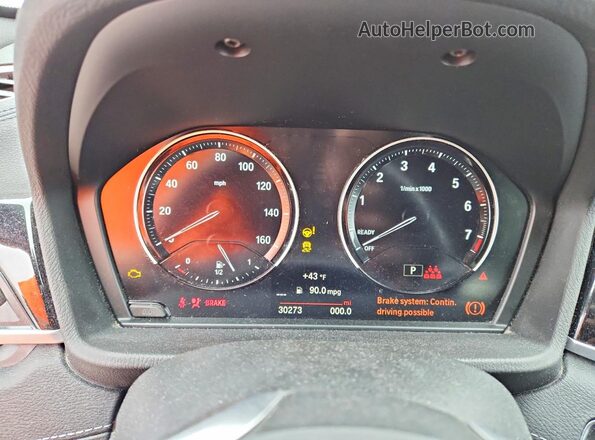 WBXJG9C04M5T98616 2021 BMW X1 White ხელსაწყოთა პანელის ხედი