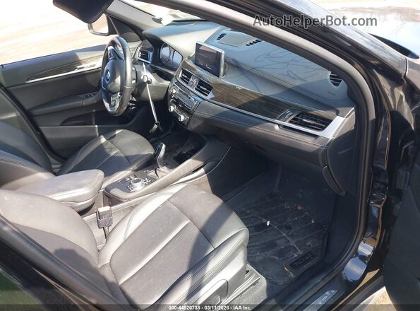 WBXJG9C08M3M66055 2021 BMW X1 Черный Вид салона спереди