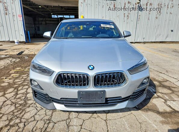 WBXYH9C04L5P15675 2020 BMW X2 Серебряный Вид спереди