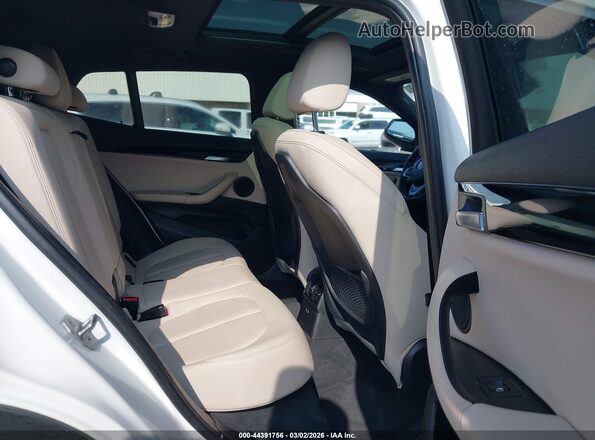 WBXYH9C05M5S44590 2021 BMW X2 White 