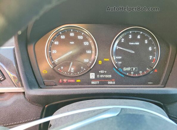 WBXYJ1C05L5P69847 2020 BMW X2 White Вид щитка приладів