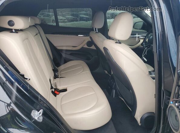 WBXYJ5C58K5N79591 2019 BMW X2 Black Widok wnętrza z tyłu