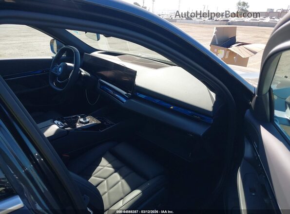 WBY13HG08SCS85708 2025 BMW OTHER Black Vista interior delantera