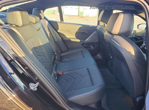 WBY33FK0XRCR83204 2024 BMW OTHER Black უკანა სავარძლების ხედი