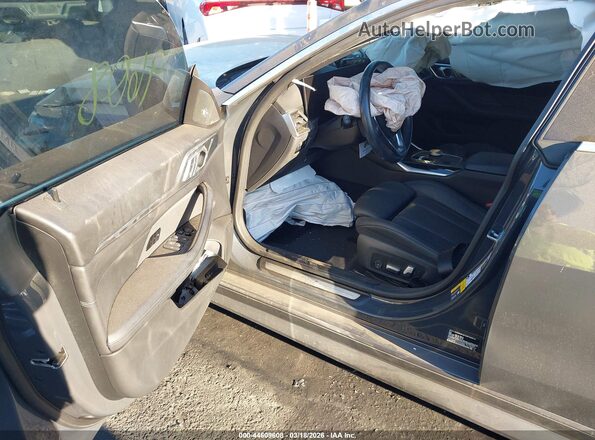 WBY43AW01PFR33689 2023 BMW I4 Gray Widok wnętrza z przodu