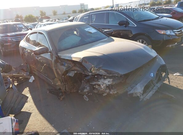 WBY43AW01PFR33689 2023 BMW I4 Gray Widok wnętrza 360 stopni
