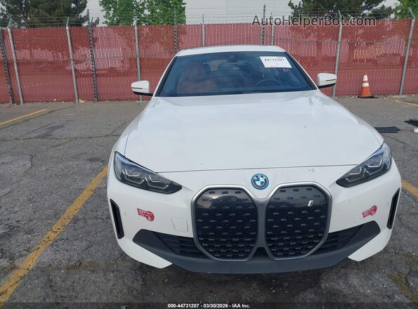 WBY43AW06PFR34000 2023 BMW I4 White Vista del cuadro de instrumentos