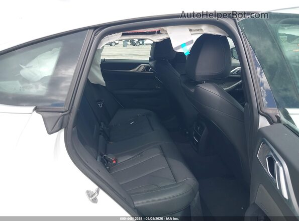 WBY43HD04SFT98264 2025 BMW I4 White Vista de la etiqueta del VIN