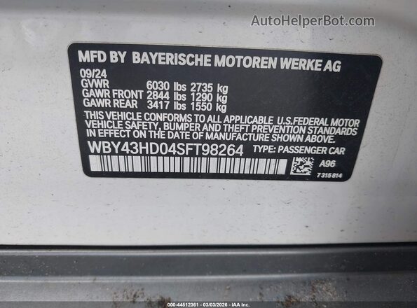 WBY43HD04SFT98264 2025 BMW I4 White Vista del compartimento del motor