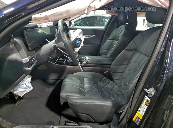 WBY53EJ03PCL63716 2023 BMW OTHER Blue წინა სალონის ხედი