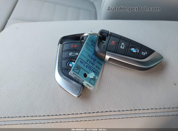 WBY73AW01PFP73908 2023 BMW I4 Gray Առջևի վահանակի տեսք