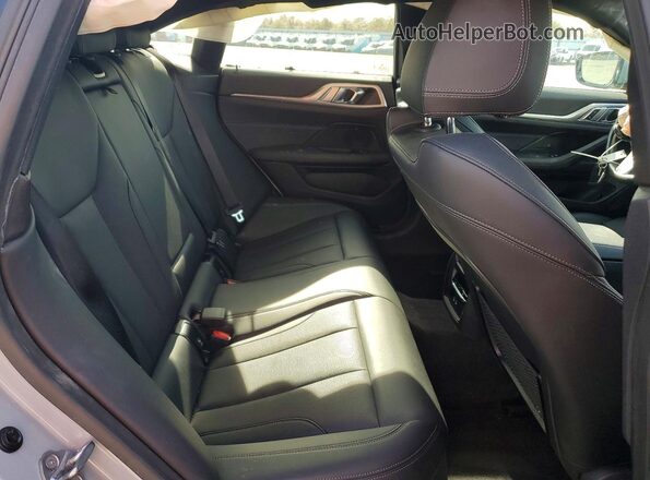 WBY73AW06NFN25084 2022 BMW I4 Gray Հետևի նստատեղերի տեսք